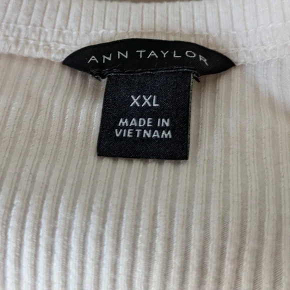 Anne Taylor Women's Cream Ribbed Button-Down Top - Size XXL - Picture 2 of 5